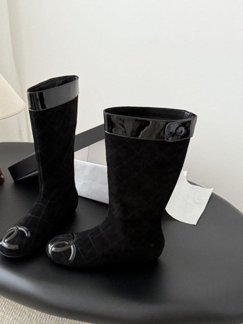 Ch**el boots